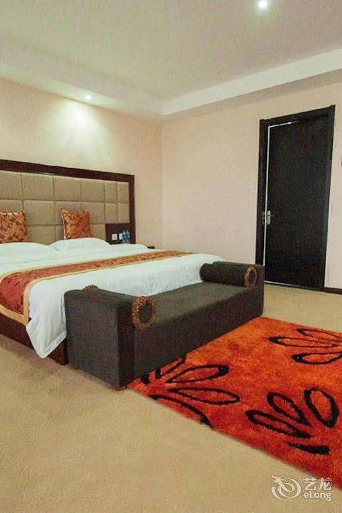 Splendid Oriental Business Hotel Tianjin Exterior foto